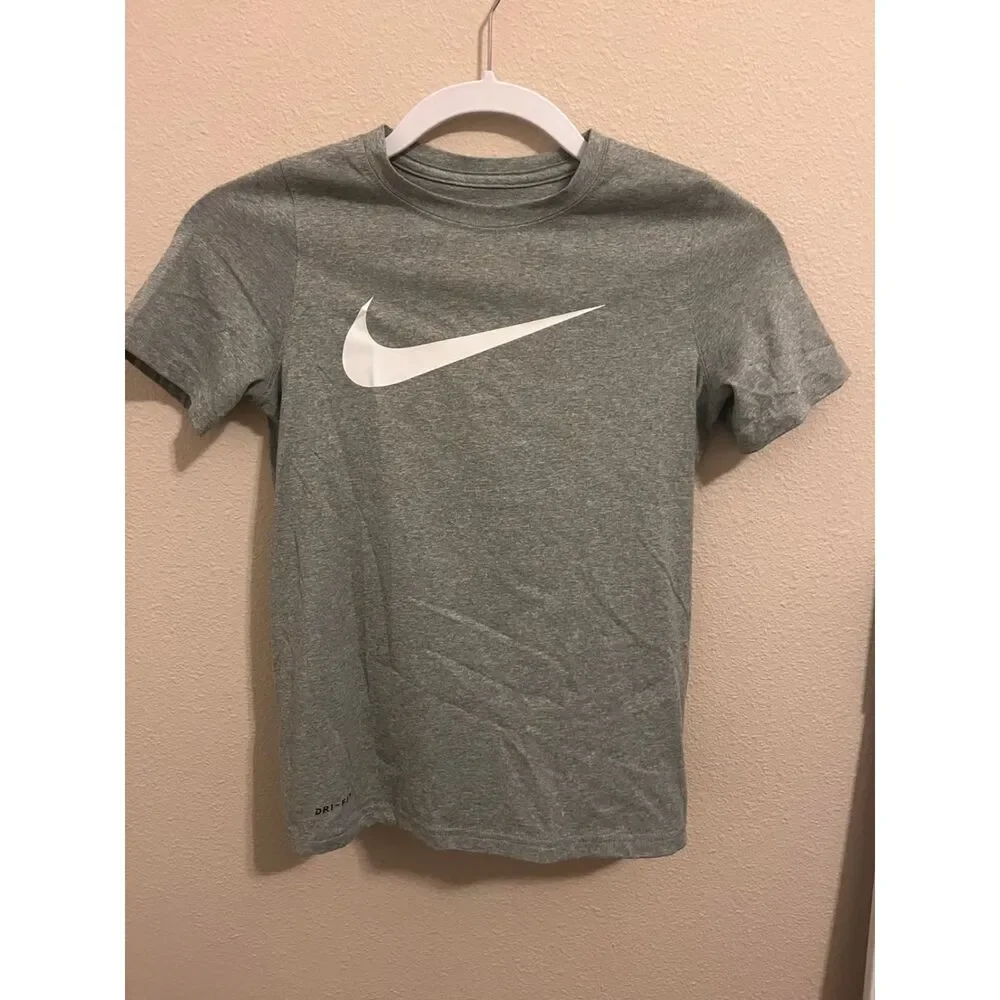 Nike Black Athletic Jerseys with Iconic Swoosh